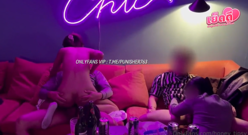 คลิปหลุด onlyfans honeytipsy & newyearst6 คลิปปาร์ตี้เกมสั่งเสียว สวิงกิ้ง 2-2 เด้าสดแรงไม่ยั้ง ร้องครางสะท้านห้อง จบด้วยน้ำแตกเลอะทั้งทีม